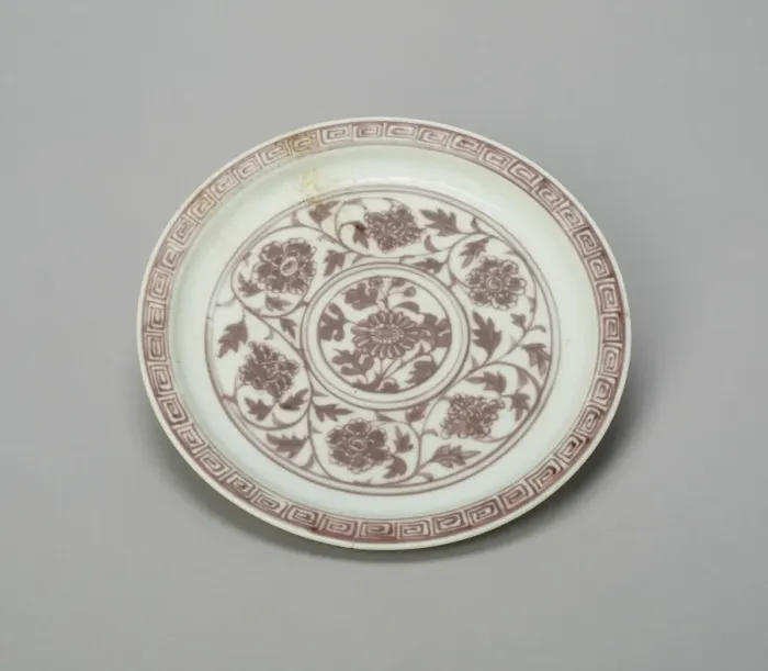 Framed Print : Shallow Dish with Peony Scrolls, Chrysanthemum... Ming dynasty) Framed Print : Shallow Dish with Peony Scrolls, Chrysanthemum... Ming dynasty)