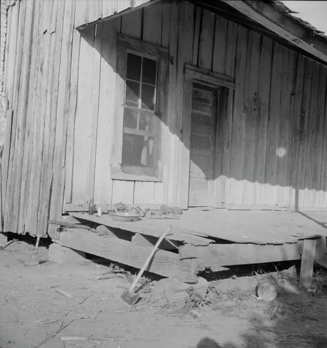Framed Print : Sharecropper's cabin, Mississippi, 1937. Creator: Dorothea Lange Framed Print : Sharecropper's cabin, Mississippi, 1937. Creator: Dorothea Lange