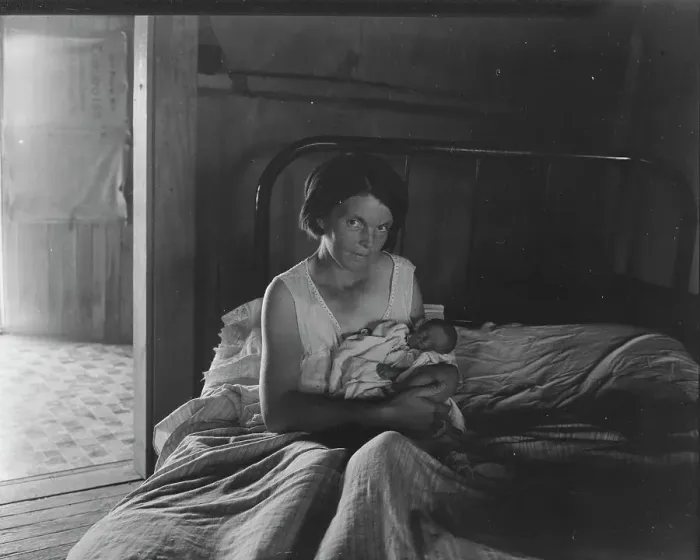 Framed Print : Sharecropper's wife and her youngest child, near Cleveland, Mississippi, 1937. Creator: Dorothea Lange Framed Print : Sharecropper's wife and her youngest child, near Cleveland, Mississippi, 1937. Creator: Dorothea Lange