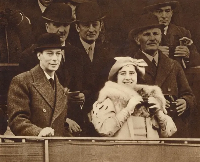 Framed Print : Sharing a Joke at Aintree, 1937 Framed Print : Sharing a Joke at Aintree, 1937