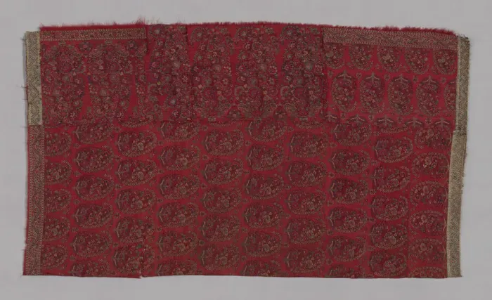 Framed Print : Shawl, India, late 18th / early 19th century. Creator: Unknown Framed Print : Shawl, India, late 18th / early 19th century. Creator: Unknown