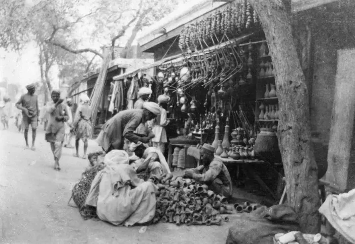 Framed Print : Shisha shop, Howshera, 1917 Framed Print : Shisha shop, Howshera, 1917
