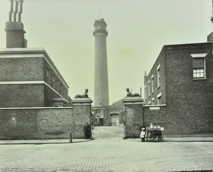 Framed Print : Shot Tower, gates with sphinxes, and milk cart, Belvedere Road, Lambeth, London, 1930 Framed Print : Shot Tower, gates with sphinxes, and milk cart, Belvedere Road, Lambeth, London, 1930