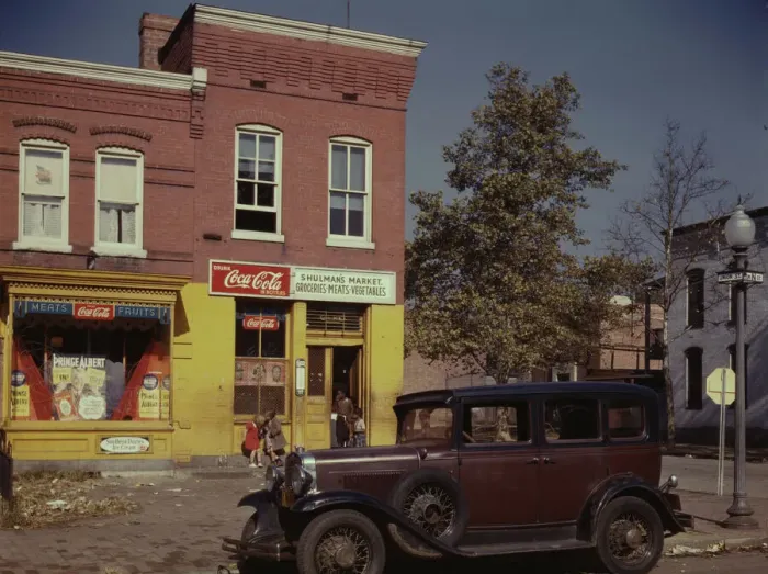 Framed Print : Shulmans Market at the southeast corner of N Street... Washington, D.C. 1941-1942. Creator: Louise Rosskam