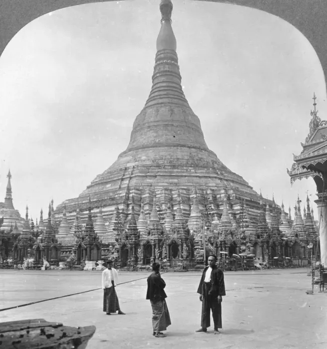Framed Print : Shwedagon Pagoda, Rangoon, Burma, 1908. Artist: Stereo Travel Co Framed Print : Shwedagon Pagoda, Rangoon, Burma, 1908. Artist: Stereo Travel Co