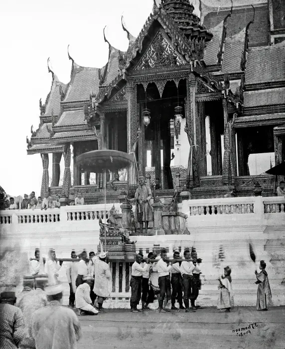 Framed Print : Siam (Thailand): the tonsurate ceremony of Prince Chulalongkorn, day 1, 1866. Creator: John Thomson Framed Print : Siam (Thailand): the tonsurate ceremony of Prince Chulalongkorn, day 1, 1866. Creator: John Thomson