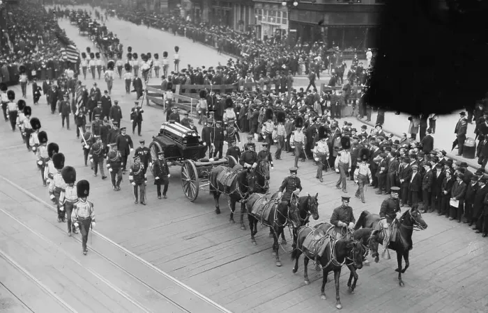 Framed Print : Sickles funeral, 1914. Creator: Bain News Service Framed Print : Sickles funeral, 1914. Creator: Bain News Service