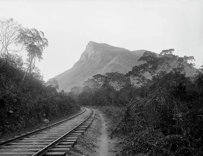 Framed Print : Sierra del Abra, between 1880 and 1897. Creator: William H. Jackson Framed Print : Sierra del Abra, between 1880 and 1897. Creator: William H. Jackson
