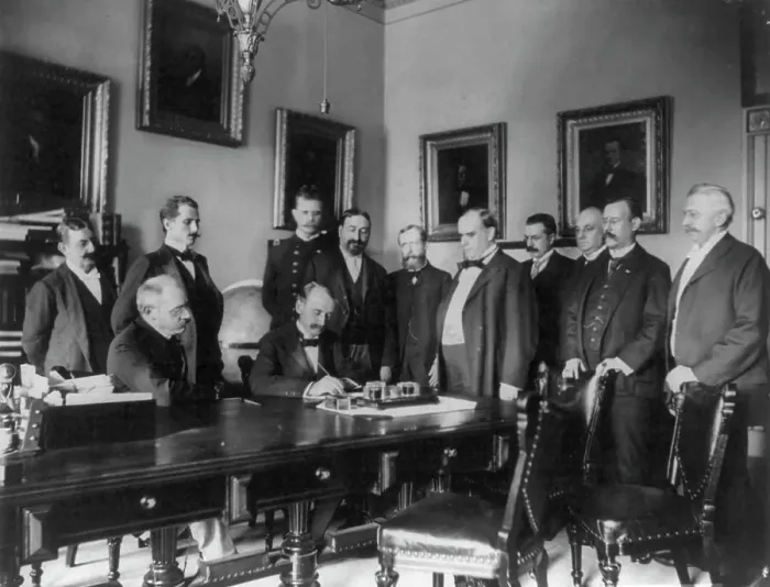 Framed Print : Signing of the Peace Protocol - Washington - Aug. 12th, 1898, c1898. Creator: Frances Benjamin Johnston Framed Print : Signing of the Peace Protocol - Washington - Aug. 12th, 1898, c1898. Creator: Frances Benjamin Johnston