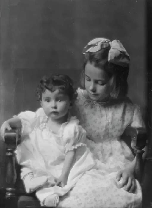 Framed Print : Silvester, Mrs. children of, portrait photograph, between 1914 and 1917. Creator: Arnold Genthe Framed Print : Silvester, Mrs. children of, portrait photograph, between 1914 and 1917. Creator: Arnold Genthe