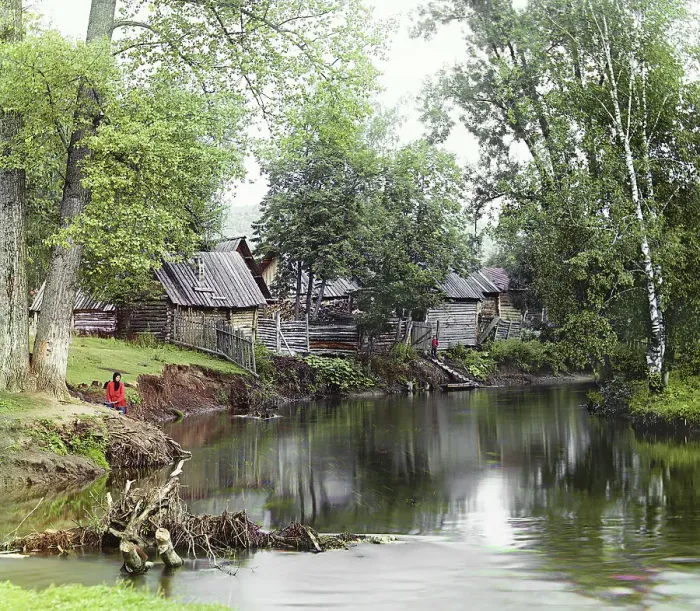 Framed Print : On the Sim River near the Asha-Balashovskii Station, 1910. Creator: Sergey Mikhaylovich Prokudin-Gorsky Framed Print : On the Sim River near the Asha-Balashovskii Station, 1910. Creator: Sergey Mikhaylovich Prokudin-Gorsky