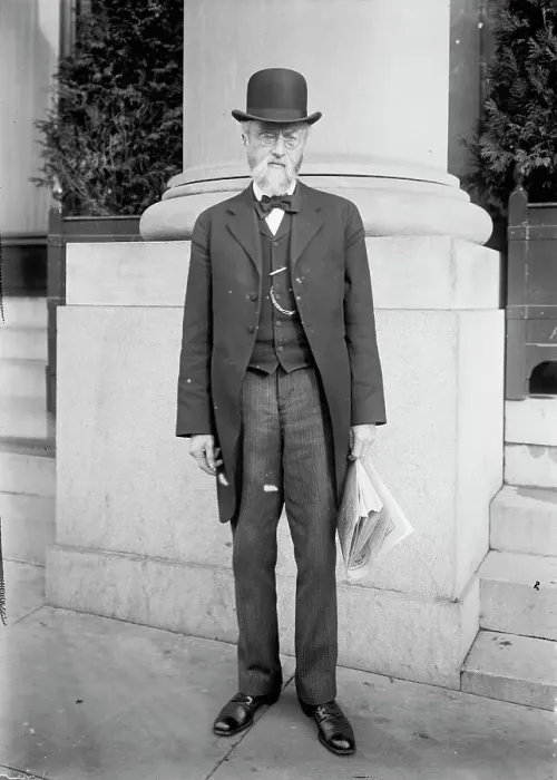 Framed Print : Simon Eben Baldwin, Governor of Connecticut, 1912. Creator: Harris & Ewing. Simon Eben Baldwin, Governor of Connecticut, 1912. Creator: Harris & Ewing Framed Print : Simon Eben Baldwin, Governor of Connecticut, 1912. Creator: Harris & Ewing. Simon Eben Baldwin, Governor of Connecticut, 1912. Creator: Harris & Ewing