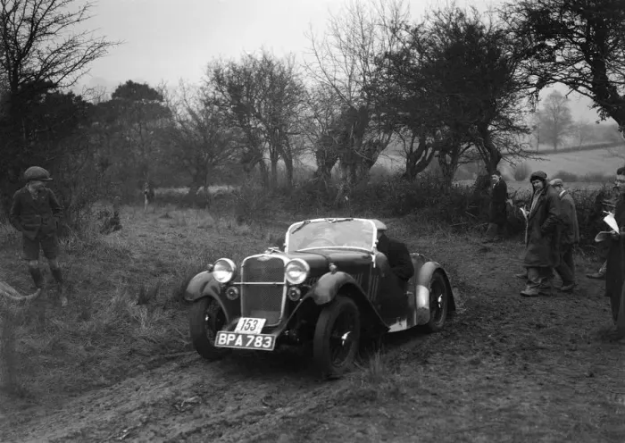 Framed Print : Singer of L Sandford at the Sunbac Colmore Trial, near Winchcombe, Gloucestershire, 1934 Framed Print : Singer of L Sandford at the Sunbac Colmore Trial, near Winchcombe, Gloucestershire, 1934