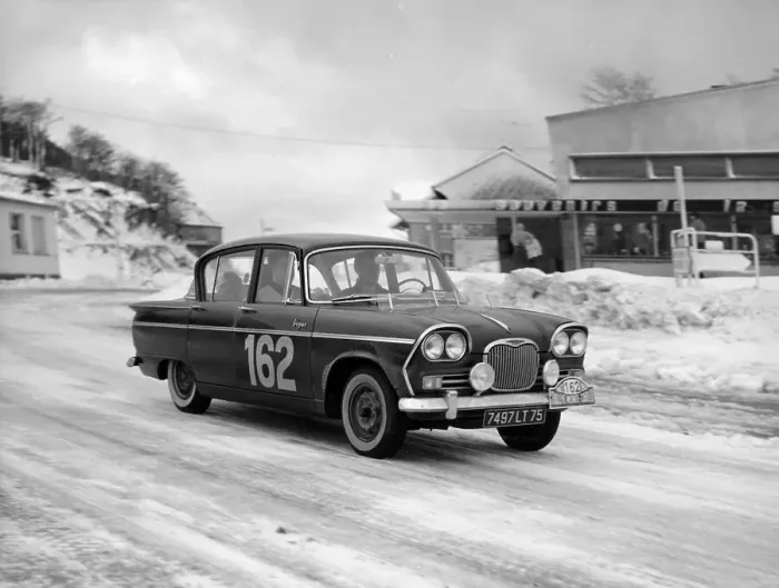 Framed Print : A Singer Vogue in the Monte Carlo Rally, January 1962 Framed Print : A Singer Vogue in the Monte Carlo Rally, January 1962
