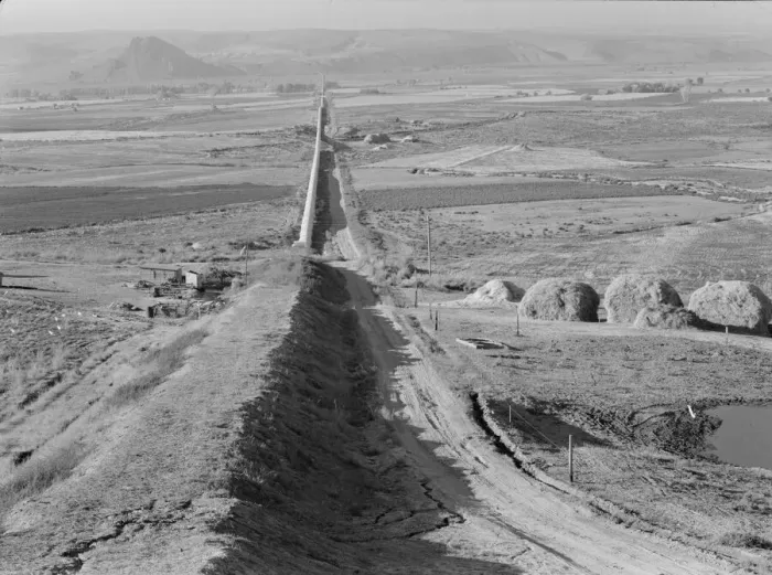 Framed Print : Siphon - the worlds longest - which carries water 5 miles to Dead Ox Flat, Oregon, 1939. Creator: Dorothea Lange Framed Print : Siphon - the worlds longest - which carries water 5 miles to Dead Ox Flat, Oregon, 1939. Creator: Dorothea Lange
