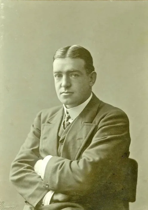 Framed Print : Sir Ernest Shackleton Framed Print : Sir Ernest Shackleton