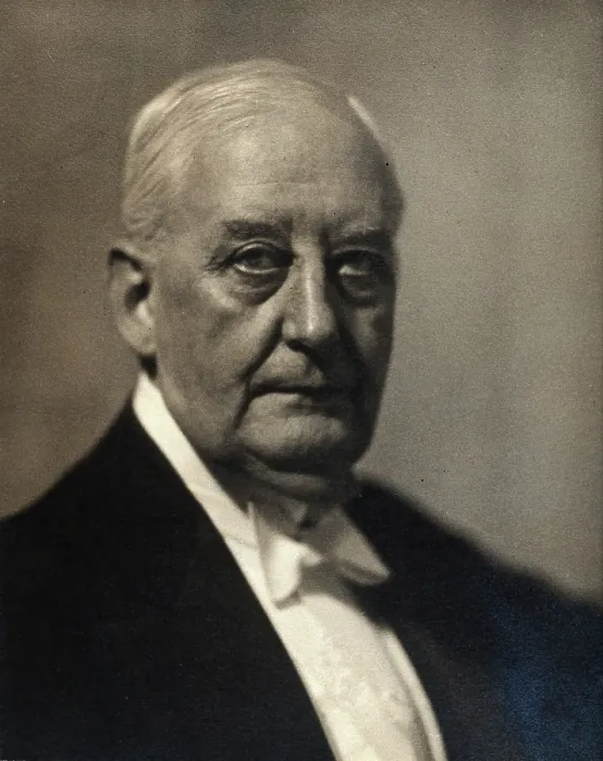 Framed Print : Sir St Clair Thomson. Creator: Elliott & Fry Framed Print : Sir St Clair Thomson. Creator: Elliott & Fry