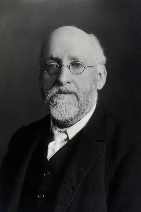 Framed Print : Sir William Maddock Bayliss. Creator: Maull & Fox Framed Print : Sir William Maddock Bayliss. Creator: Maull & Fox