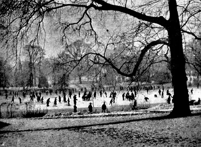 Framed Print : Skating in London: The Serpentine, 1895. Creator: Russell & Sons Framed Print : Skating in London: The Serpentine, 1895. Creator: Russell & Sons