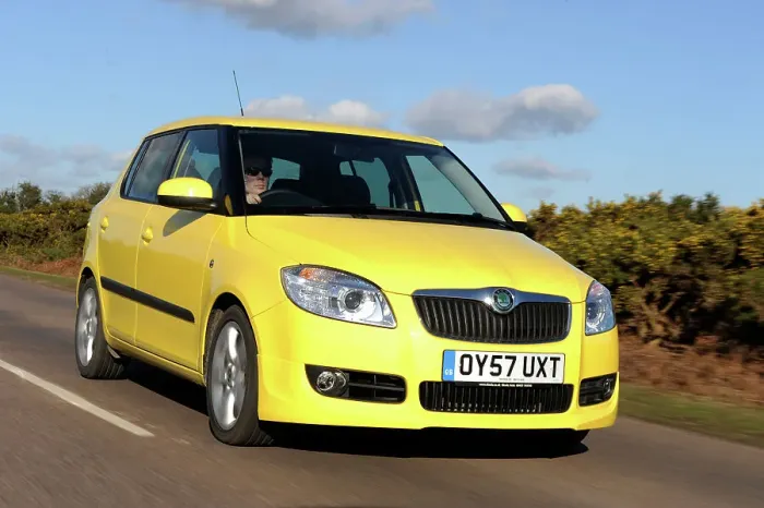 Framed Print : SKODA Fabia 2007. Artist: Simon Clay Framed Print : SKODA Fabia 2007. Artist: Simon Clay