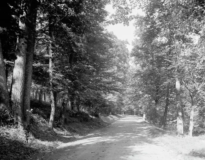 Framed Print : Sleepy Hollow road, Tarrytown, N.Y. c.between 1910 and 1920. Creator: Unknown Framed Print : Sleepy Hollow road, Tarrytown, N.Y. c.between 1910 and 1920. Creator: Unknown