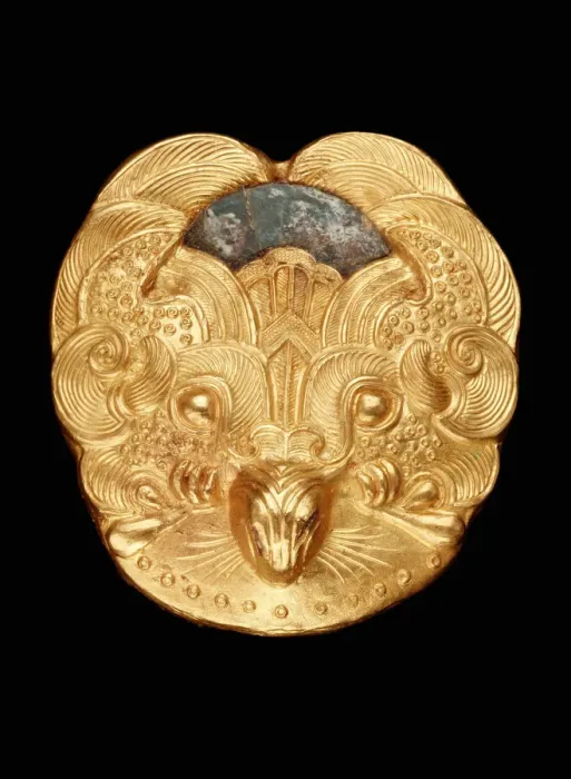 Framed Print : Sleeve-weight in the form of a plaque, Late Eastern Zhou dynasty, poss Framed Print : Sleeve-weight in the form of a plaque, Late Eastern Zhou dynasty, poss