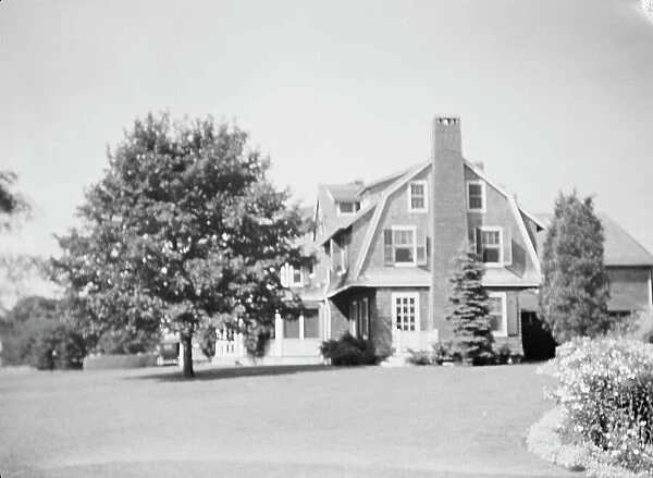 Sloan, John, Mrs. (Elsie Sloan), house, 1931 Creator: Arnold Genthe