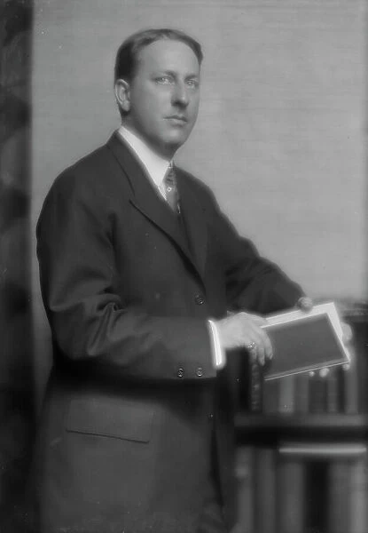 Slosson, Mr. portrait photograph, 1912 Aug. 1. Creator: Arnold Genthe