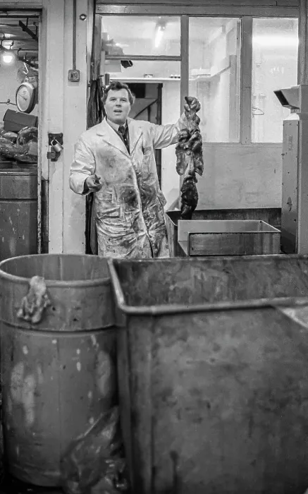 Framed Print : Smithfield Meat Market, City of London, January 1980. Creator: Peter Thompson Framed Print : Smithfield Meat Market, City of London, January 1980. Creator: Peter Thompson