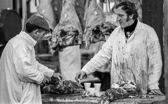 Framed Print : Smithfield Meat Market, City of London, January 1980. Creator: Peter Thompson Framed Print : Smithfield Meat Market, City of London, January 1980. Creator: Peter Thompson