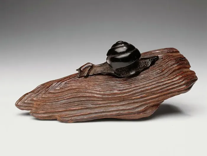 Framed Print : Snail on Log, c.1770. Creators: Unknown, Seiyodo Tomiharu Framed Print : Snail on Log, c.1770. Creators: Unknown, Seiyodo Tomiharu