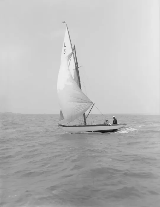 Framed Print : Snowdrop sailing under spinnaker, 1911. Creator: Kirk & Sons of Cowes Framed Print : Snowdrop sailing under spinnaker, 1911. Creator: Kirk & Sons of Cowes