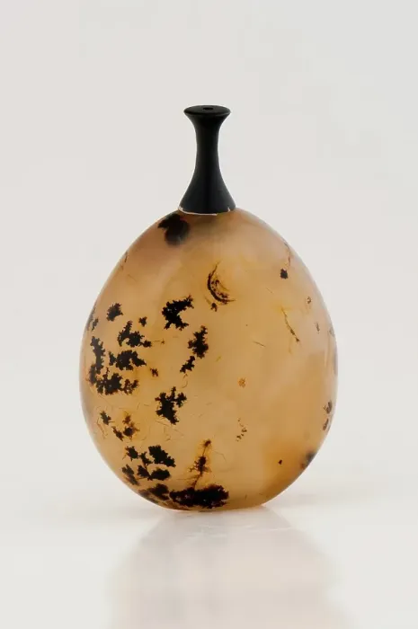 Framed Print : Snuff bottle with stopper, 19th century. Creator: Unknown Framed Print : Snuff bottle with stopper, 19th century. Creator: Unknown
