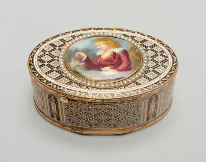 Framed Print : Snuff Box, Austria, Early 19th century. Creator: Jacob Frisard Framed Print : Snuff Box, Austria, Early 19th century. Creator: Jacob Frisard