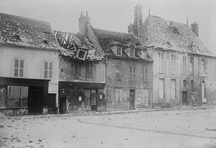 Framed Print : Soissons after bombardment, 1914. Creator: Bain News Service Framed Print : Soissons after bombardment, 1914. Creator: Bain News Service