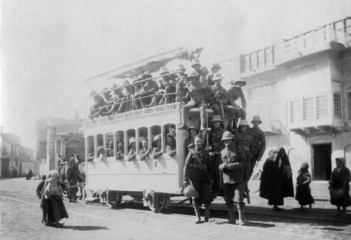 Framed Print : Soldiers from the East Surrey regiment in Kazimain, en route for Baghdad, Iraq, 1917-1919 Framed Print : Soldiers from the East Surrey regiment in Kazimain, en route for Baghdad, Iraq, 1917-1919