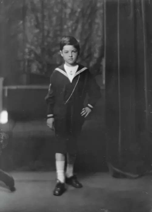 Framed Print : Son of Mrs. Harry Simon, portrait photograph, 1918 May 18. Creator: Arnold Genthe Framed Print : Son of Mrs. Harry Simon, portrait photograph, 1918 May 18. Creator: Arnold Genthe