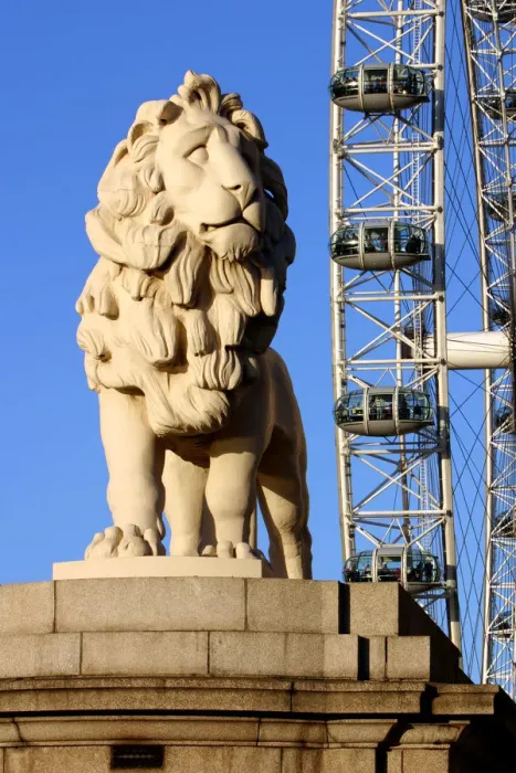 Framed Print : South Bank Lion, London Framed Print : South Bank Lion, London