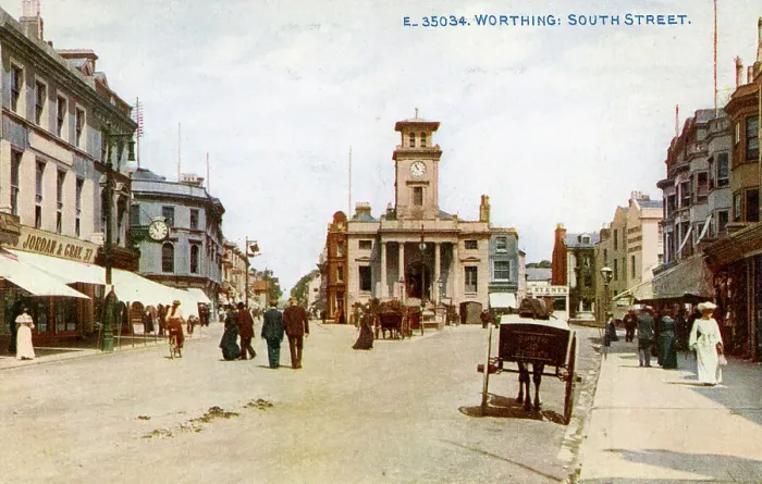 Framed Print : South Street, Worthing, Sussex, c1900s(?). Artist: Photochrom Co Ltd of London Framed Print : South Street, Worthing, Sussex, c1900s(?). Artist: Photochrom Co Ltd of London