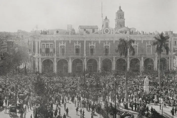 Framed Print : Spanish-American War (1898): patriotic demonstration at the Captaincy General, Havana, Cuba, 1898. Creator: Unknown