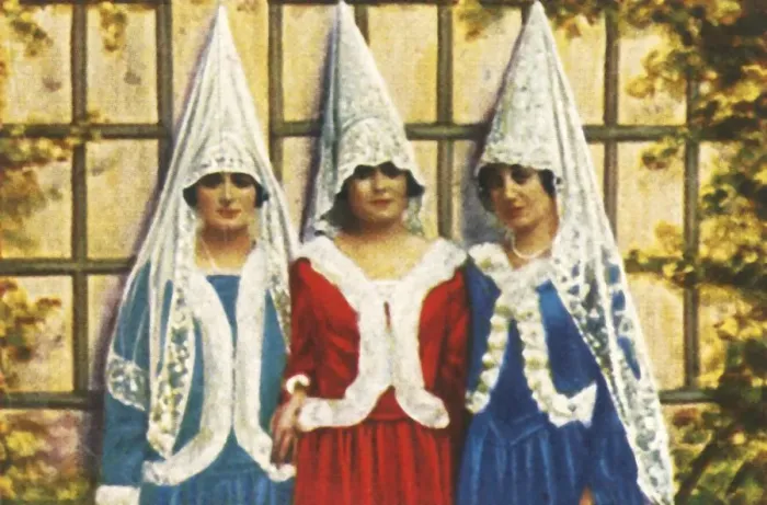 Framed Print : Spanish women in mantillas, c1928. Creator: Unknown Framed Print : Spanish women in mantillas, c1928. Creator: Unknown