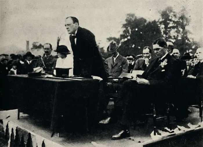 Framed Print : Speaking at Enfield Munitions Works, 1917, 1945. Creator: Unknown Framed Print : Speaking at Enfield Munitions Works, 1917, 1945. Creator: Unknown