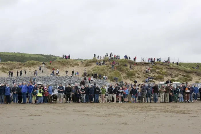 Framed Print : Spectators at Pendine sands July 2015, watching Sunbeam 350hp. Creator: Unknown Framed Print : Spectators at Pendine sands July 2015, watching Sunbeam 350hp. Creator: Unknown