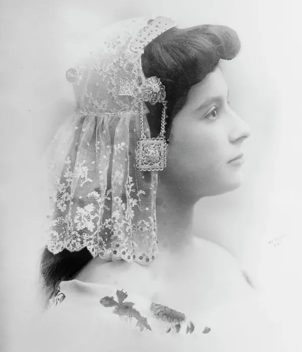 Framed Print : Speranza, between c1910 and c1915. Creator: Bain News Service Framed Print : Speranza, between c1910 and c1915. Creator: Bain News Service