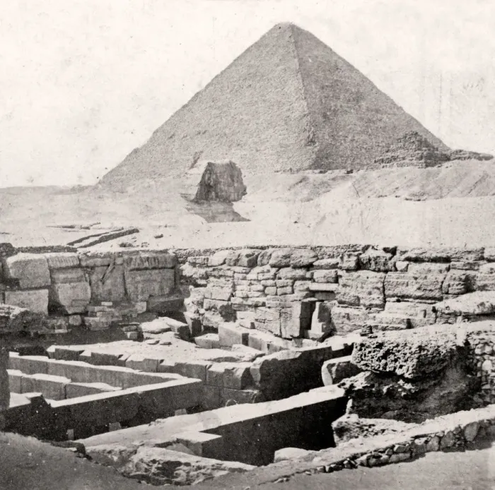 Framed Print : The Sphinx and the Great Pyramid, Egypt, early 20th century Framed Print : The Sphinx and the Great Pyramid, Egypt, early 20th century