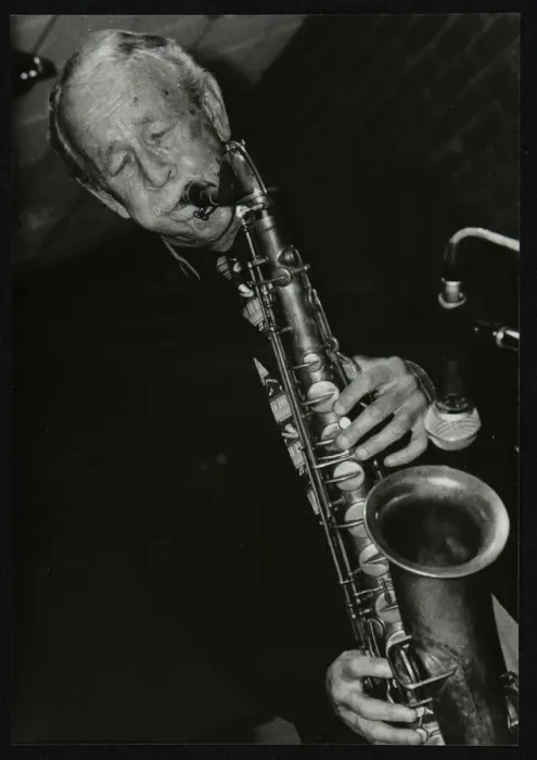 Framed Print : Spike Robinson playing tenor saxophone The Fairway, Welwyn Garden City, Hertfordshire, 1998 Framed Print : Spike Robinson playing tenor saxophone The Fairway, Welwyn Garden City, Hertfordshire, 1998
