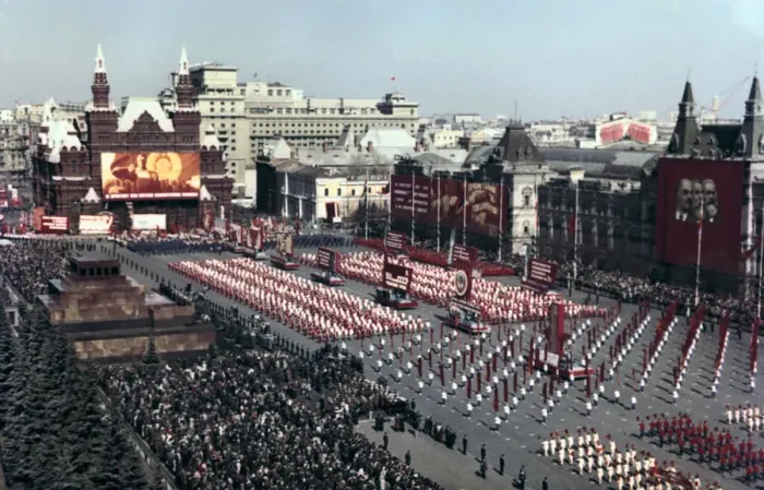 Framed Print : Sports Parade, Red Square, Moscow, 1972 Framed Print : Sports Parade, Red Square, Moscow, 1972
