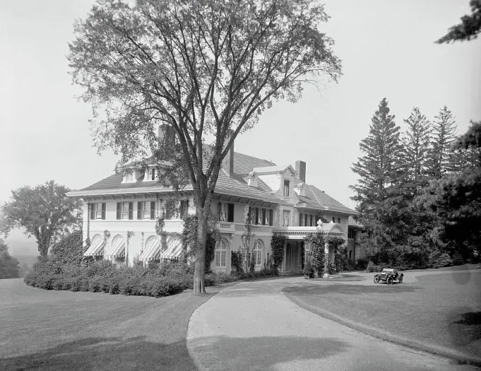Framed Print : Springlawn, home of Mrs. J.E. Alexandre [i.e. Alexander], Lenox, Mass. c.between 1910 and 1920. Creator: Unknown