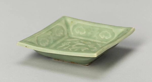 Square Dish with Symbols of Longevity and Immortality, Yuan dynasty (1271-1368)