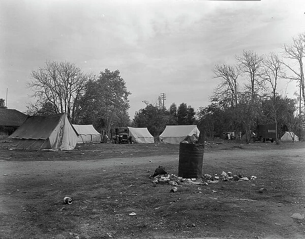 Squatters camp near Farmersville, Tulare County, California, 1936. Creator: Dorothea Lange